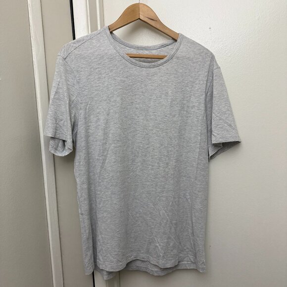 Lululemon Men’s Light Gray Short Sleeve T Shirt - Picture 1 of 4